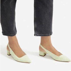 Like new! Everlane Editor Slingback Block Heel in Spearmint Suede, Size 8
